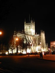 Bath Abbey at night