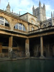 Bath Abbey overlooking the Roman Baths