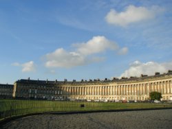 approaching The Royal Crescent